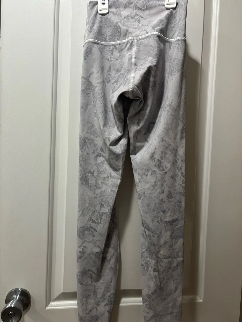 Lululemon Light Gray Printed High-Waist Leggings